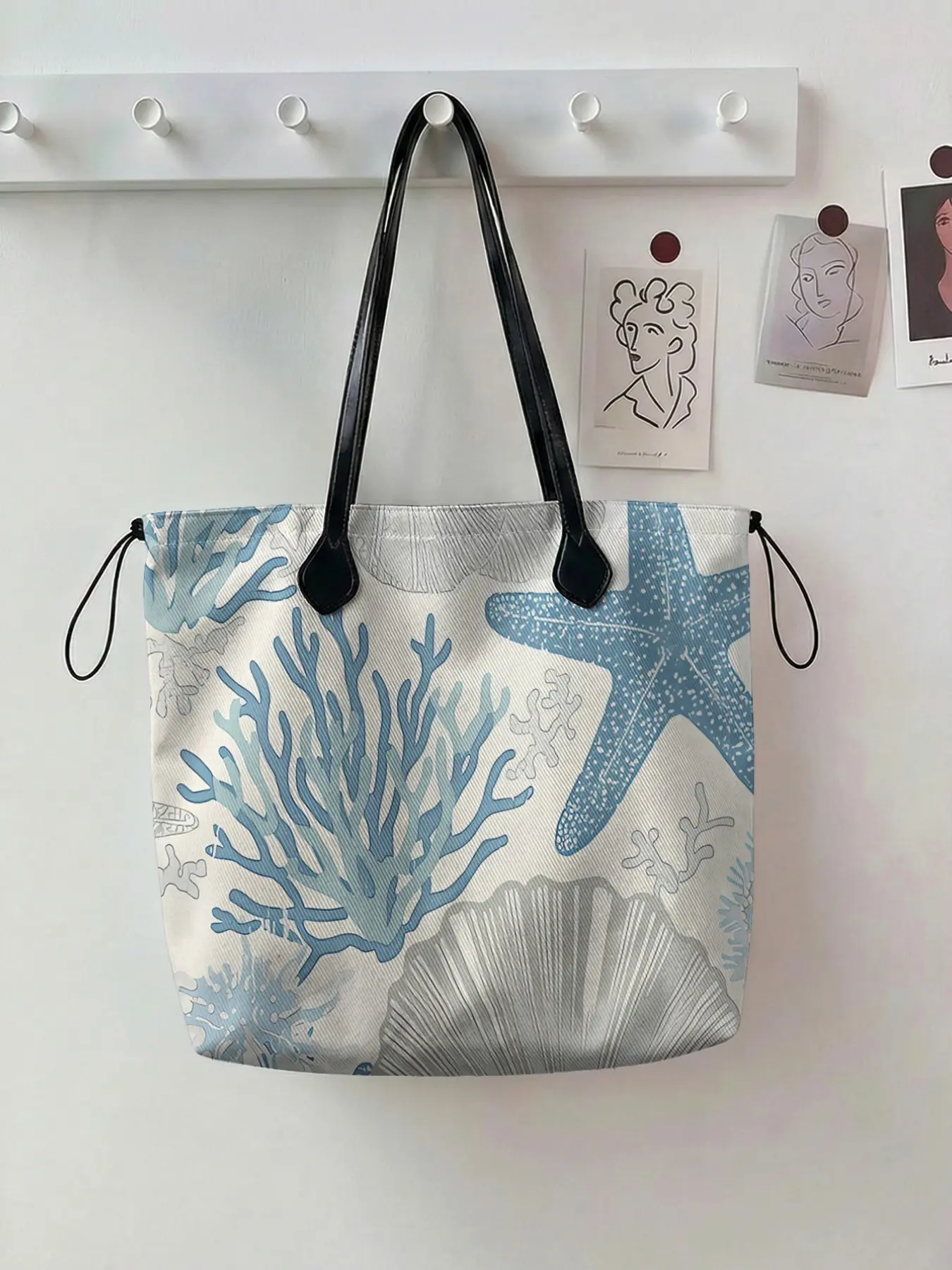 2D Starfish Shell Pattern Drawstring Tote Bag, Summer Beach Bag, Large Capacity Shopping Bag for Work, Shopping & Picnics, Durable and Secure Design, Fashion Patterned Bag