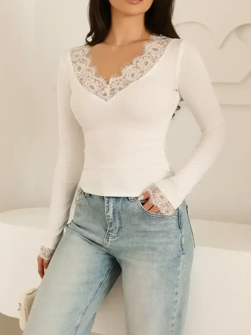 Women's Fashion Style Solid Color Patchwork Lace Trim Long Sleeve Fitted Top, Comfortable Casual Everyday Versatile T-Shirt for Spring & Fall, Daily Wear, Casual Daily Tops