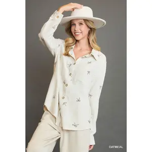 Umgee Linen Blend Fitted Shirt with Ribbon Embroidery Details