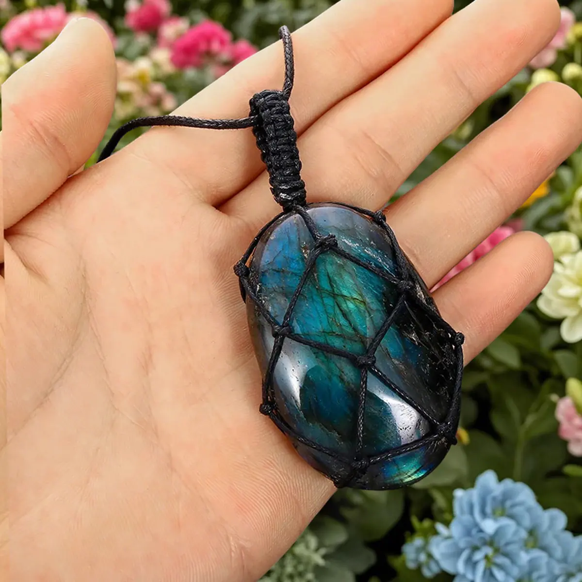 Boho Pendant Necklace with Natural Labradorite, Hand-Woven Unique Design, Adjustable Healing Crystal, Spiritual Jewelry for Women, Pendant Design, Unique Design Pendant