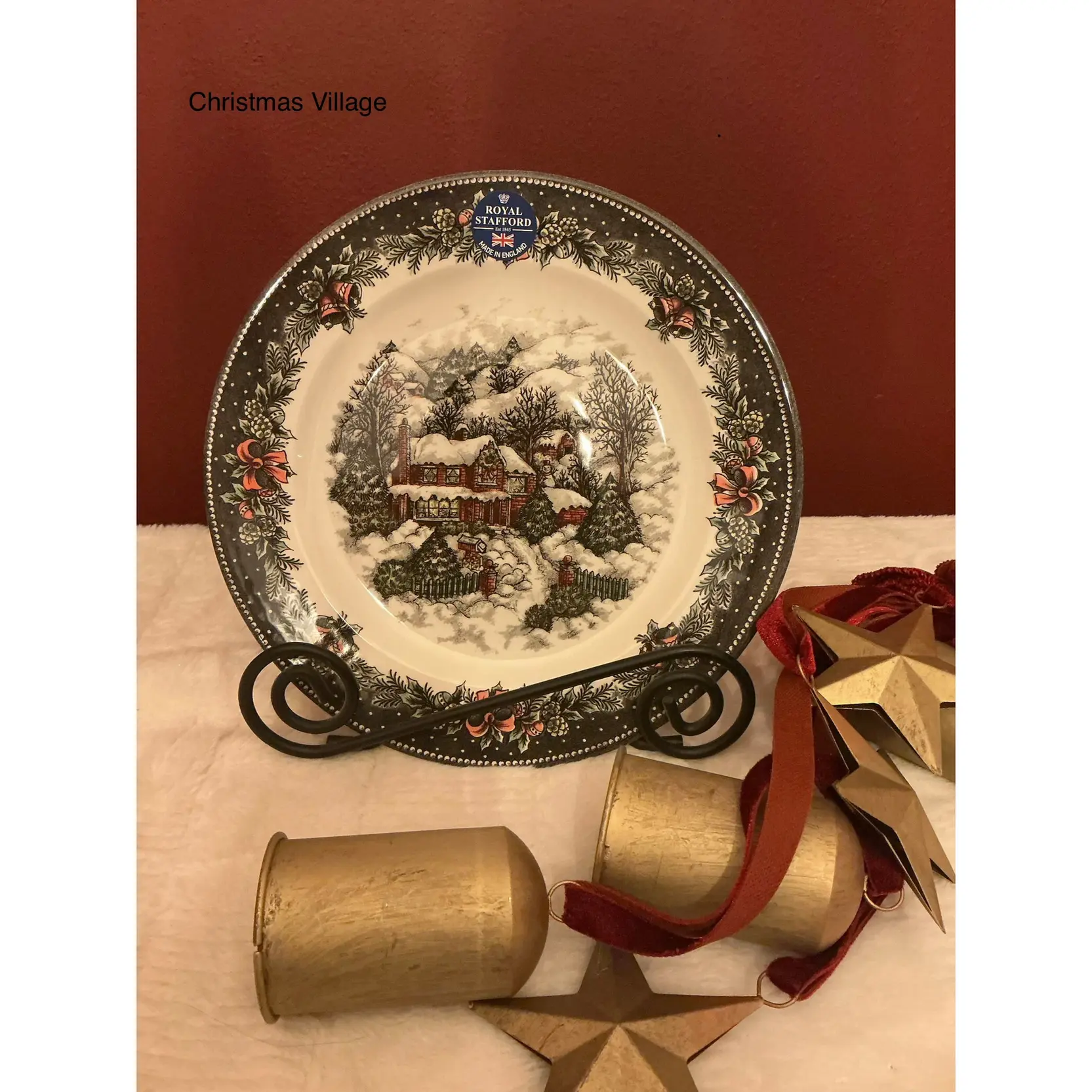 New Royal Stafford Christmas Village Dinner Plate 11”