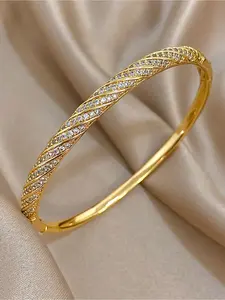 1 luxurious and exquisite women's twisted bracelet, brass thin bracelet, elegant zirconia bracelet, suitable for women's daily parties, Christmas and birthday jewelry gifts