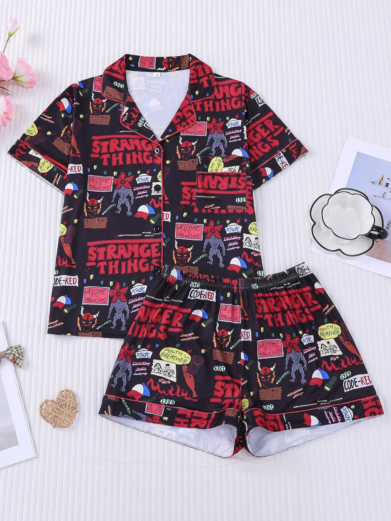 2pcs Weird Things Graffiti Print Pajama Set - Retro Pop Culture Short-Sleeve Pjs (Notch Collar + Chest Pocket + Elastic Waist) - Soft Adult Casual Lounge Sleep Loungewear/Sleepwear for Binge-Watching, Sleepovers & Trend Lovers Pajama Pattern
