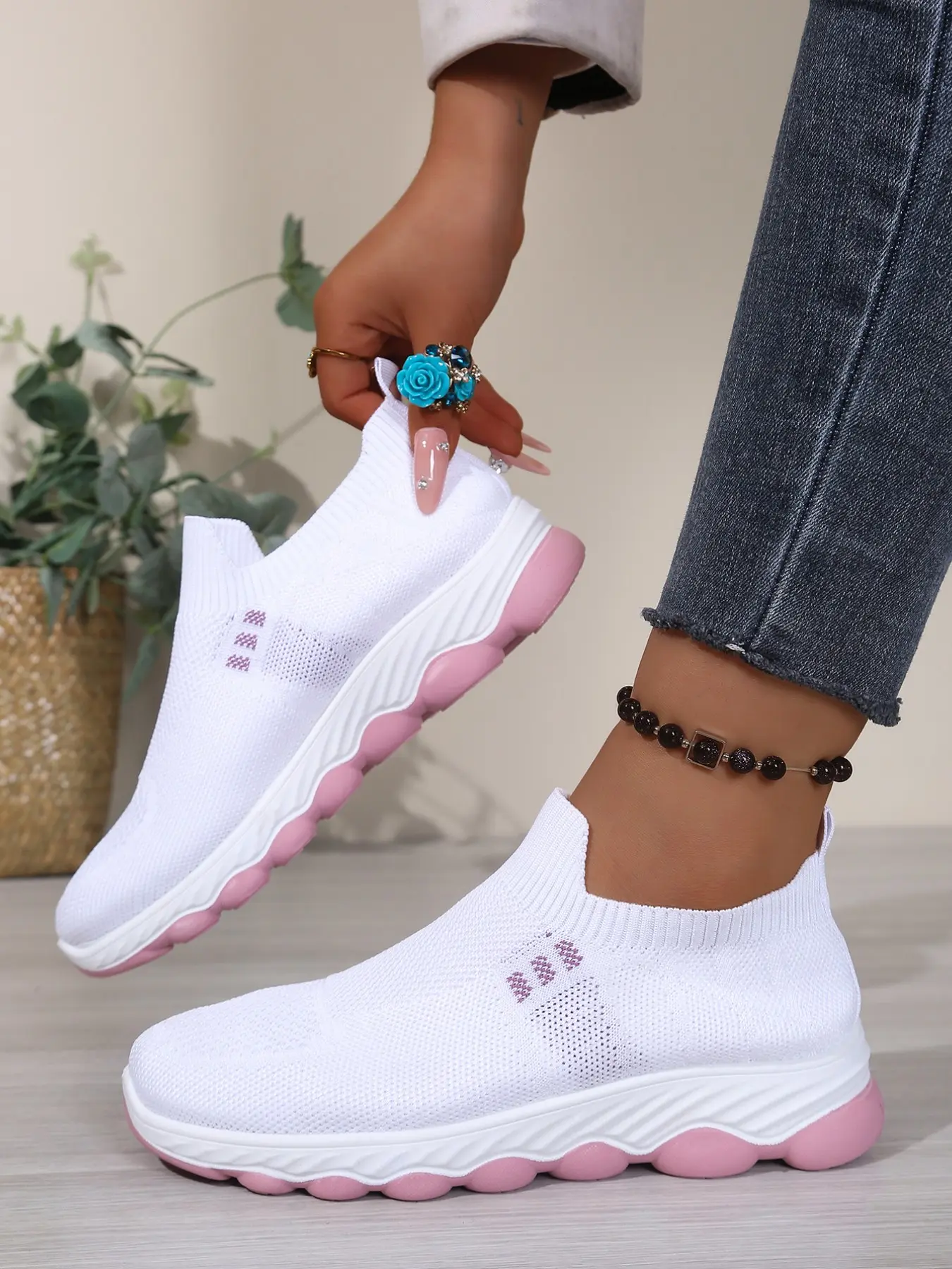 New Summer Breathable Mesh Slip-On Shoes for Women, Comfortable Walking Shoes, Casual Sneakers, Breathable Walking Footwear