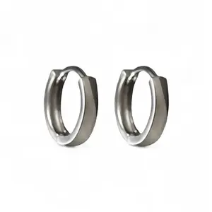 Small Hoop Earrings for Men Women
