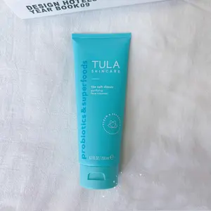 More quantity, same price.200ml Classic Purifying Face Wash, Gentle Effective Facial Cleanser, Makeup Remover, Nourishing Hydrating Formula, Mild Efficient Washing Product