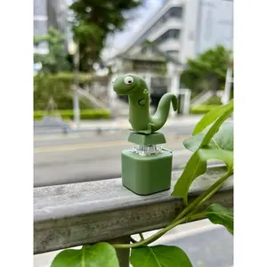 Lizard Button Keychain with Rechargeable LED Light &Realistic Croak-Color-Changing Fun Toy for Kids & Adults Christmas Gift