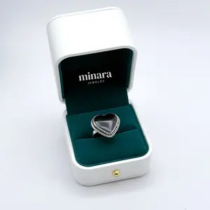 MINARA 950 Silver CORAZON ONIX Ring with Twisted Design
