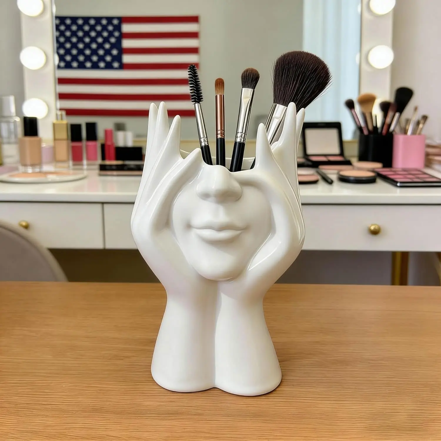Human body art modeling storage box, household items, student dormitory desk, stationery pen holder, makeup brush storage box, Desk Organizer, Desk Accessories, Desk Setup