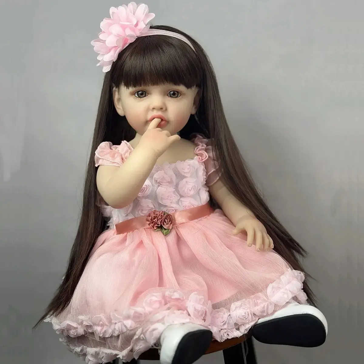 55cm (22in) Lifelike Newborn Soft Vinyl Princess Doll - Cute Princess Character Soft Doll with High-Grade Acrylic Eyes, Cuddly Stuffed Toy Gift for Toddler Girls, Christmas Present, Cute Dolls