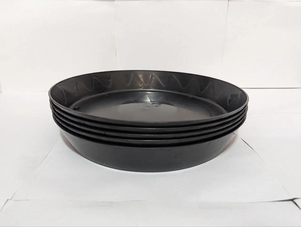 Green Oasis 14" Diameter Premium Black Heavy-Duty Plant Saucer - Waterproof Indoor-Outdoor Spill Guard Drip Tray with Smooth Finish, UV-Protected Holder for Round Planter, House Plant Pots, Indoor Outdoor Flowerpots