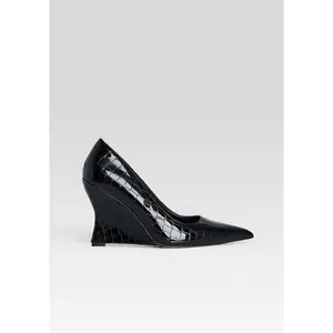 Julianna Leather Pump