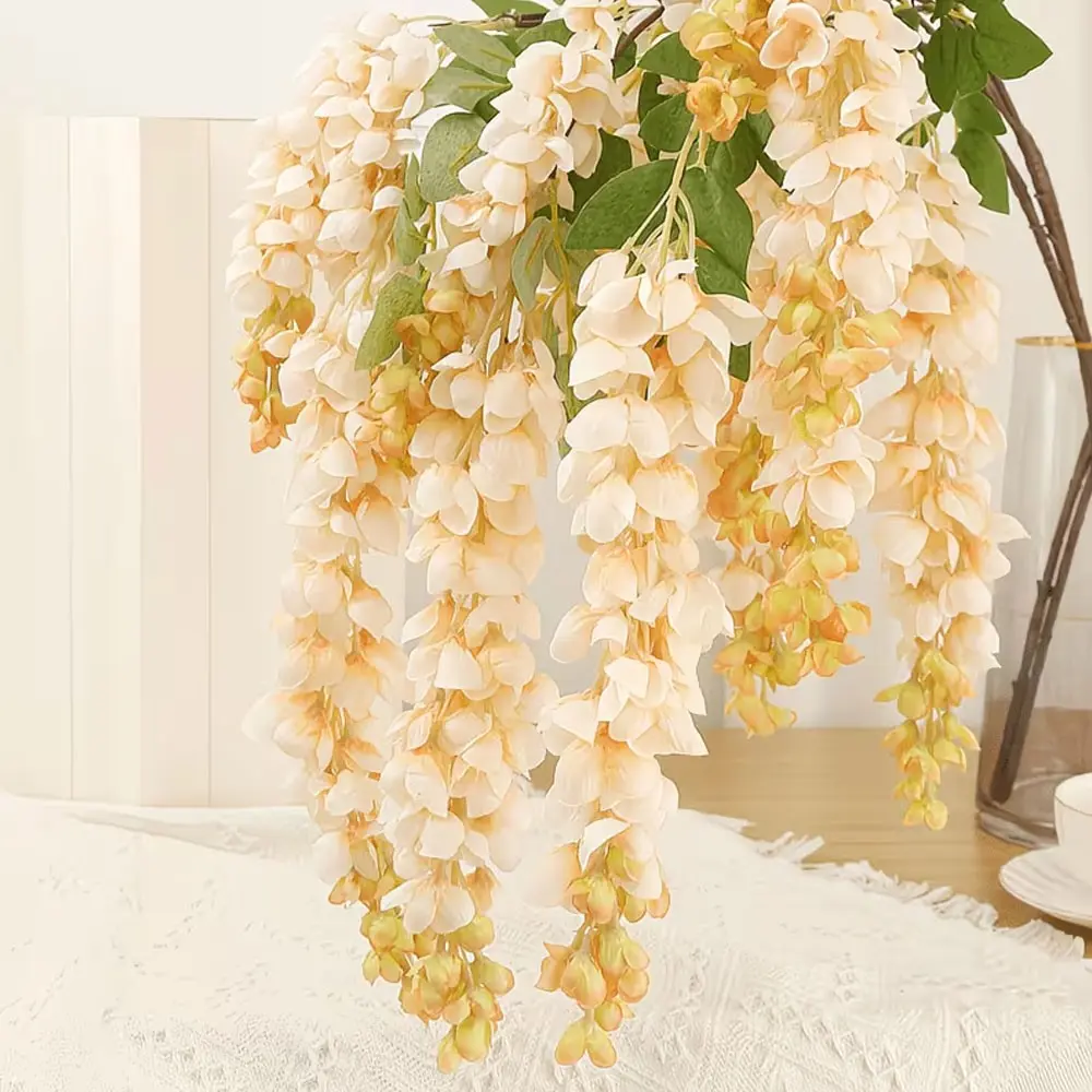 4-piece set of artificial ivy hanging garlands, Faux Ivy, Artificial Ivy Vine and Decorative flower clusters. Suitable for decoration of home gardens, outdoor ceremonies, wedding arches and party decorations