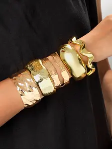 Women's Geometric Pattern Wide Band Bracelet Set, 5-Piece Stackable Wave Open Bangles, Versatile Ladies Jewelry Collection