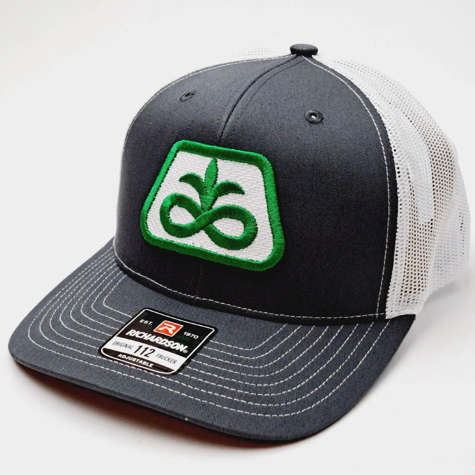 Richardson 112 Trucker Hat, Mesh Snapback Cap with Pioneer Patch, Vintage Outdoor Streetwear Hat for Men