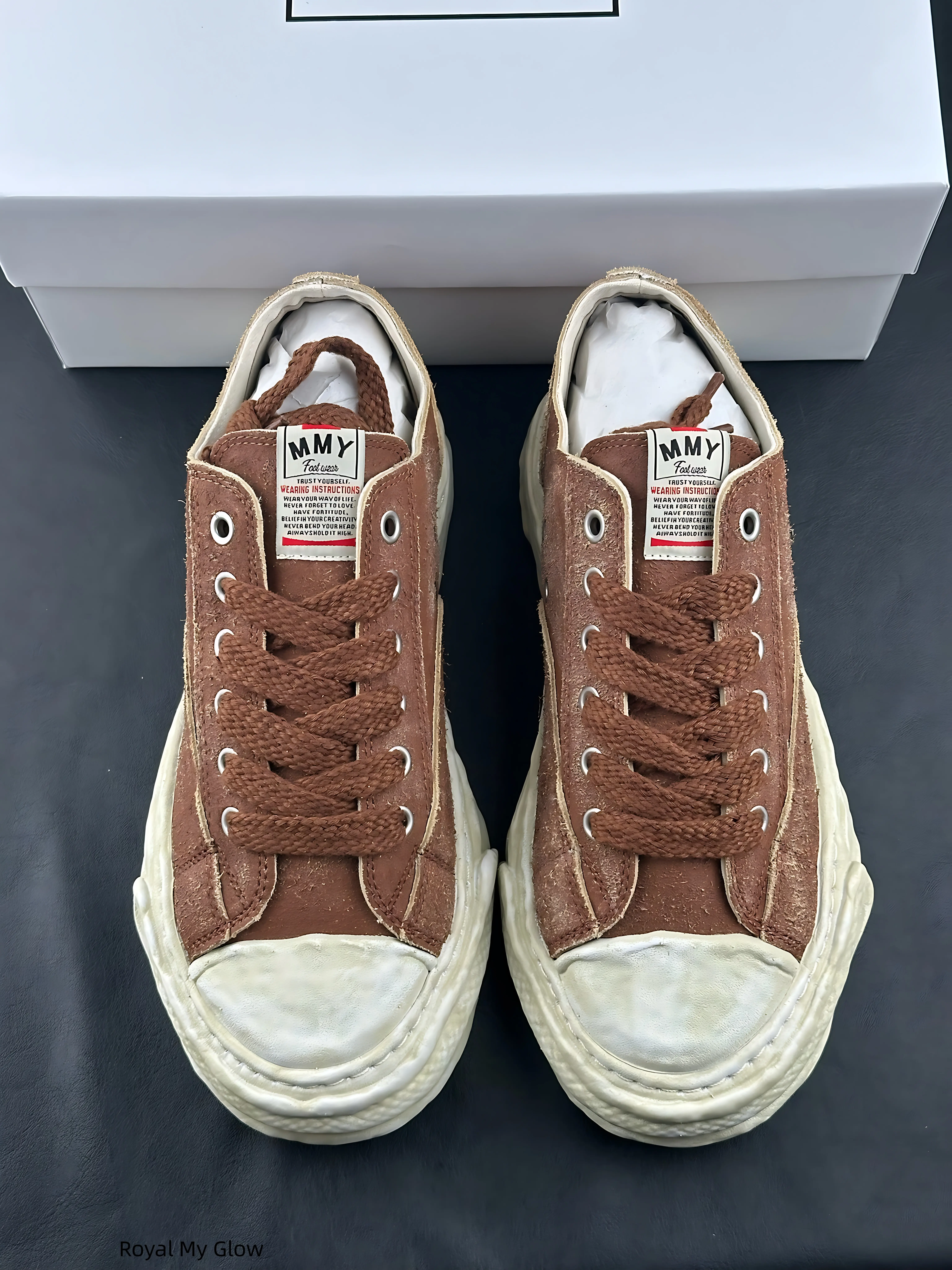Soft Suede Canvas Vintage Washed Brown Color Unisex Wavy Distressed Sole Casual Shoes Retro Shell Toe Streetwear Platform Sneakers Brand New Sealed Packaged with Original Shoe Box Grunge Retro Urban Fashion Shoes