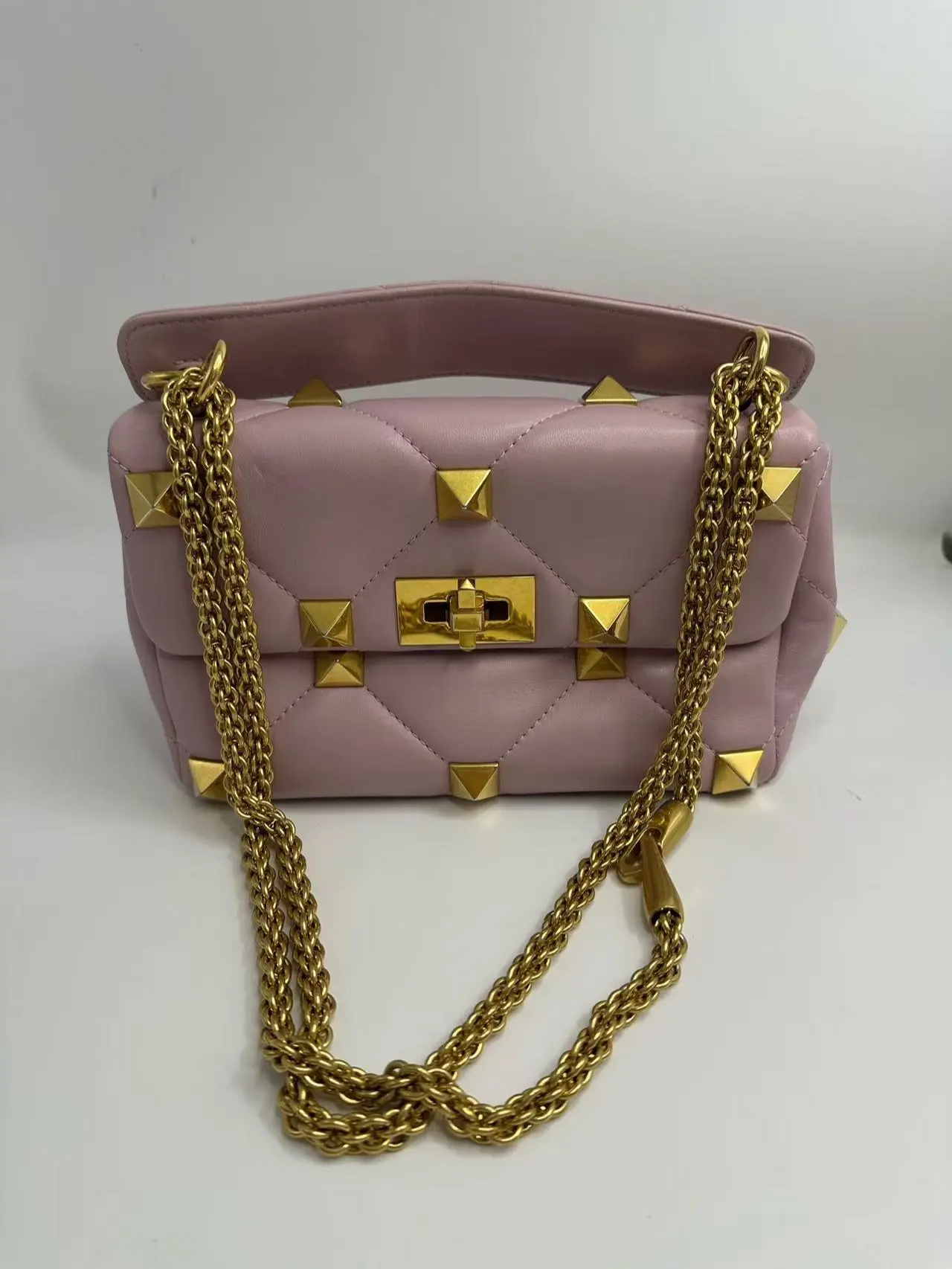 Pre-owned Valentino Roman Stud Chain Leather Crossbody Bag Purple Pink Lambskin, Top Handle Shoulder Wear, 23×15 cm, Leather Crossbody Bags, Genuine Leather Purse