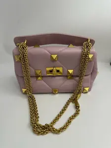 Pre-owned Valentino Roman Stud Chain Bag in Purple Pink Lambskin – Top Handle / Shoulder / Crossbody Size: 23 × 15 cm
