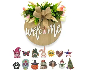 Lu home Interchangeable Welcome Sign with Attached Wreath & Ornaments