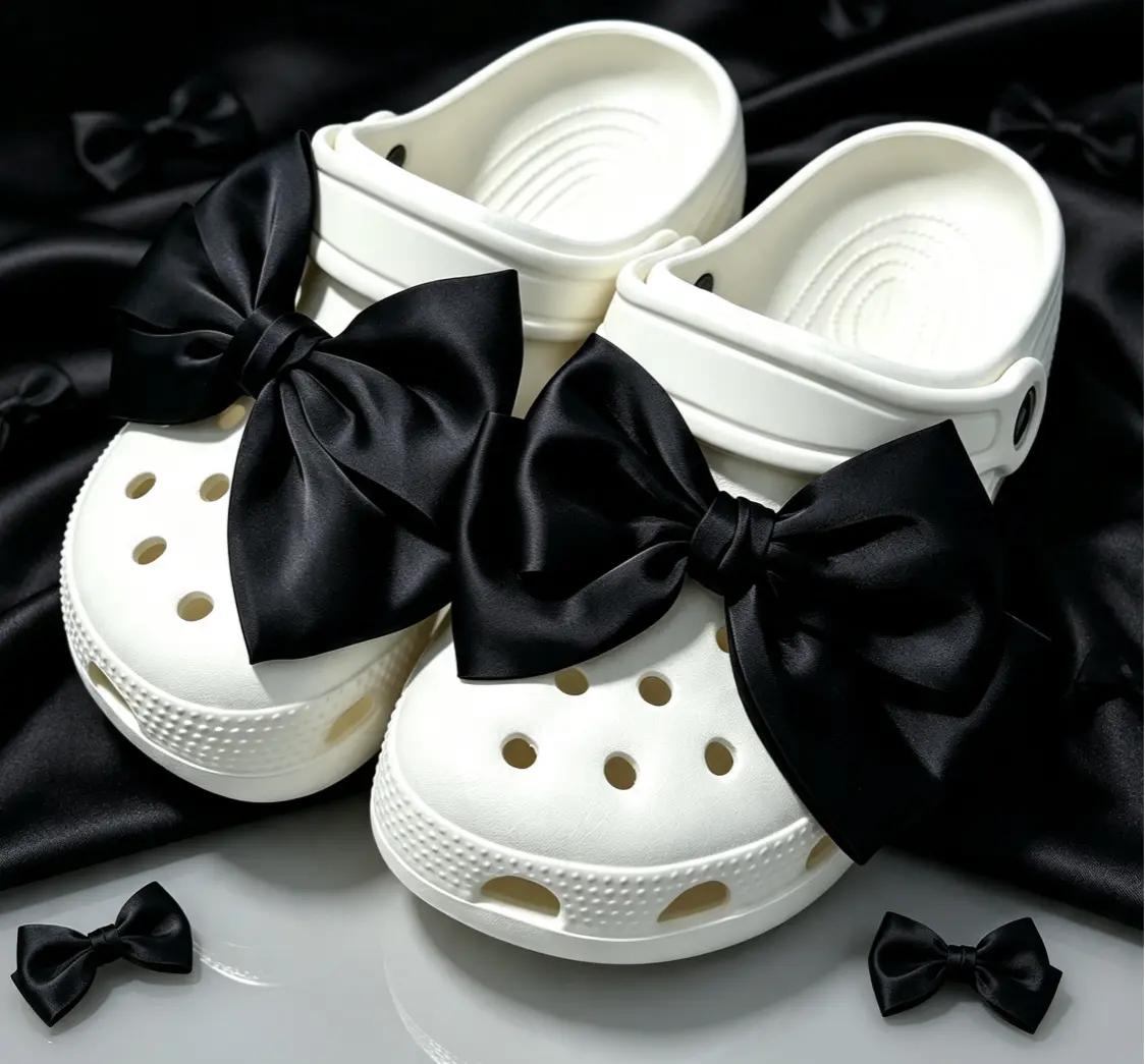 2Pcs Black Satin Bow Shoe Charms, Elegant Bowknot Detachable Shoe Decorations, DIY Clog Shoe Embellishments, Summer Footwear Accessories, Holiday Gift for Women Girls (Shoes Not Included)