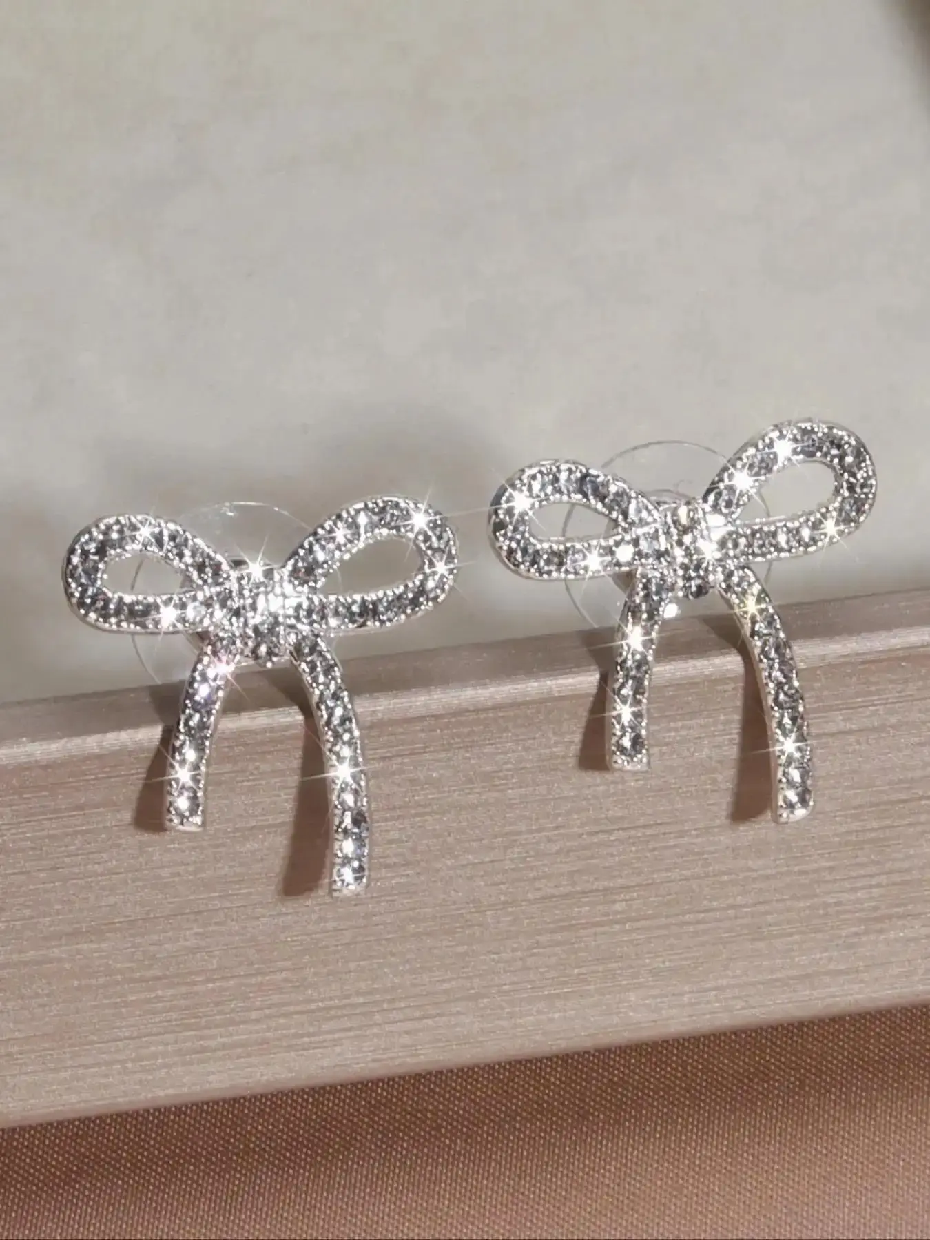 Rhinestone Decorated Bling Bow Design Dangle Earrings, Cute for Women Girls, Fashion Jewelry Party, Daily Clothing Decor, Trendy All-match Exquisite Birthday Gift, Quality Assurance, Versatile Match Glamorous Minimalist