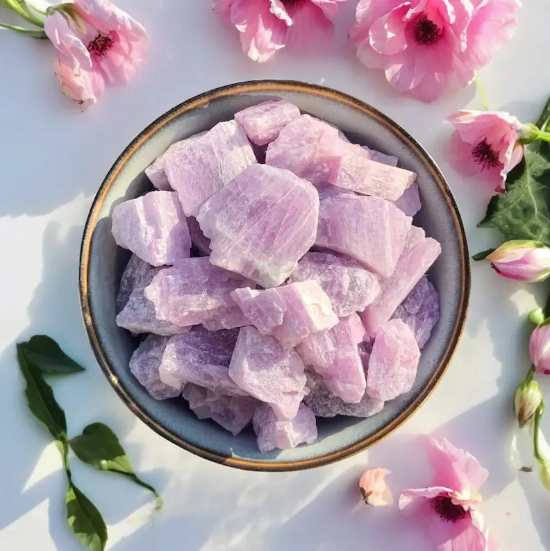 3-Piece Rough Cut Unpolished Natural Raw Kunzite Semiprecious Stones Set Pack - Emotional Healing, Heart Chakra, Crown Chakra, Water Element - DIY Jewelry Accessories for Scorpio