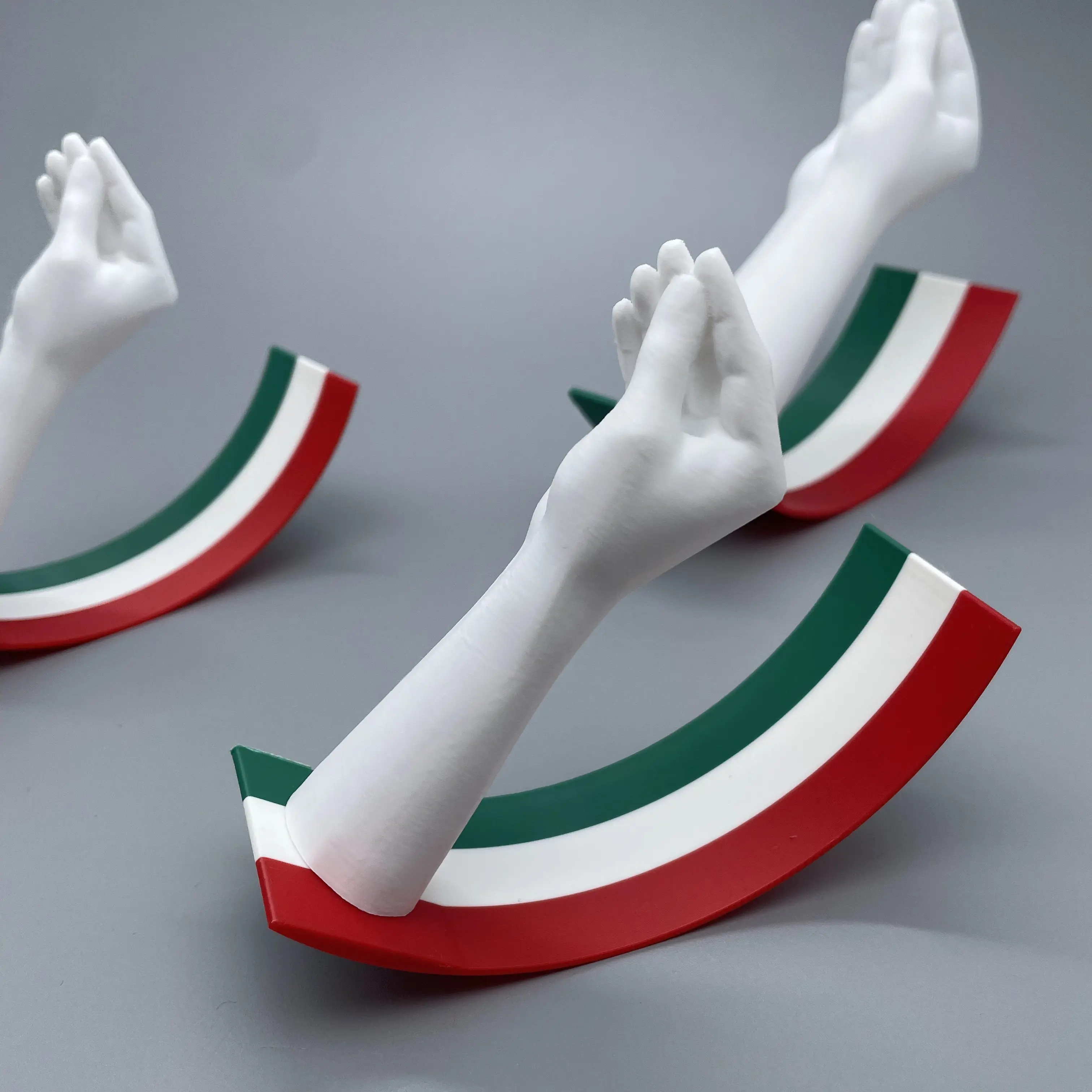 Humorous Italian Gesture Display, 3D Printed Artistic Tabletop Decor, Gift