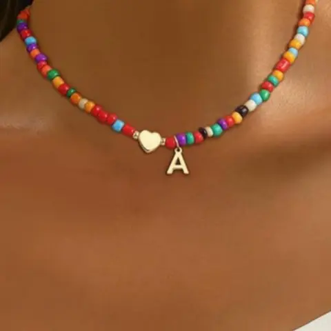 1 Piece Bohemian Colorful Rice Bead Heart Letter Necklace, Boho Style Necklace, Trendy Accessories, Casual A-Z Letter Heart Jewelry Accessory for Women, Gift for Family, Friends and Lovers, Suitable for Beach Holidays