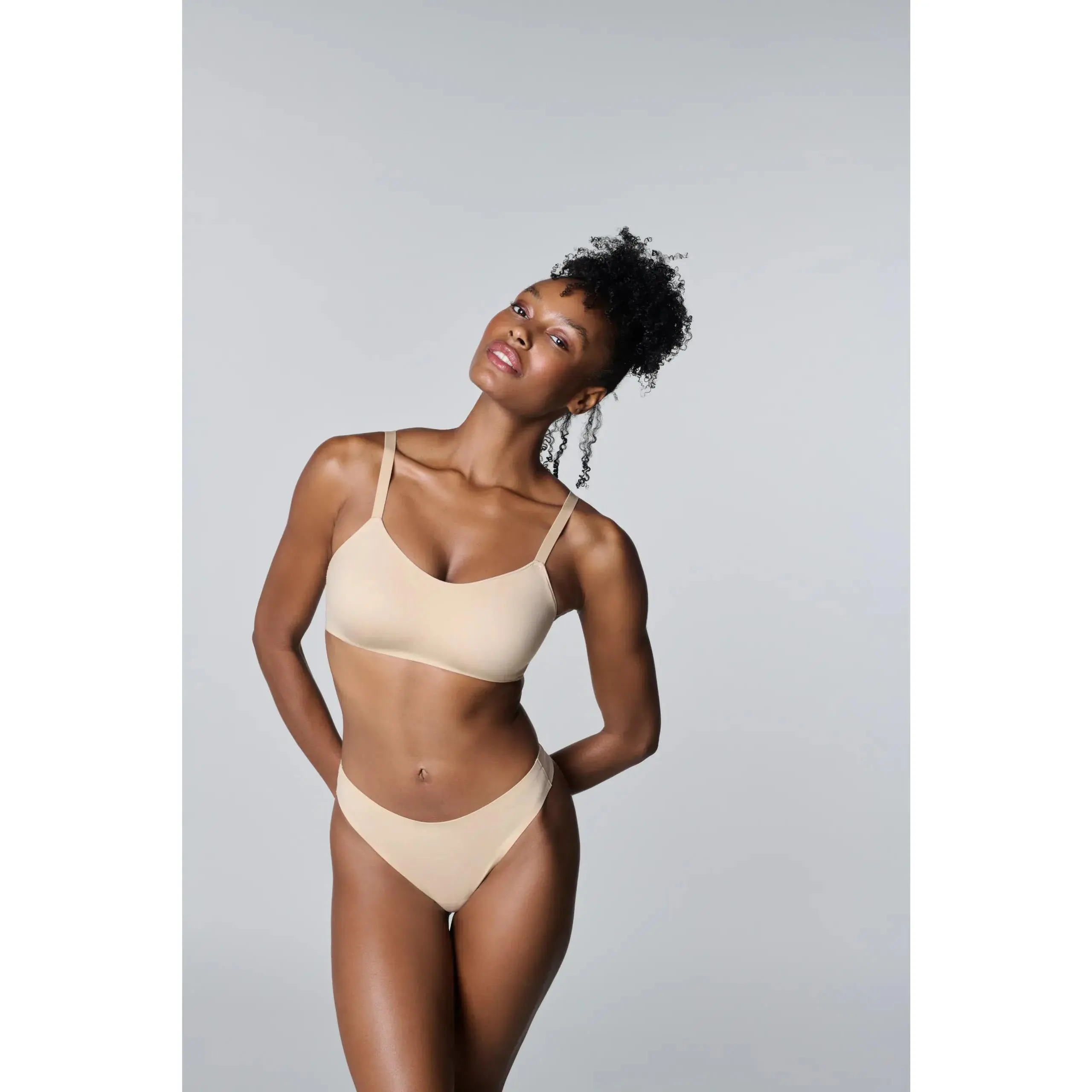 Daily Scoop Bra - Adjustable Straps, Breathable Mesh Cups, Seamless Fabric, Invisible Comfort, Quick-Dry, Non-Removable Cups