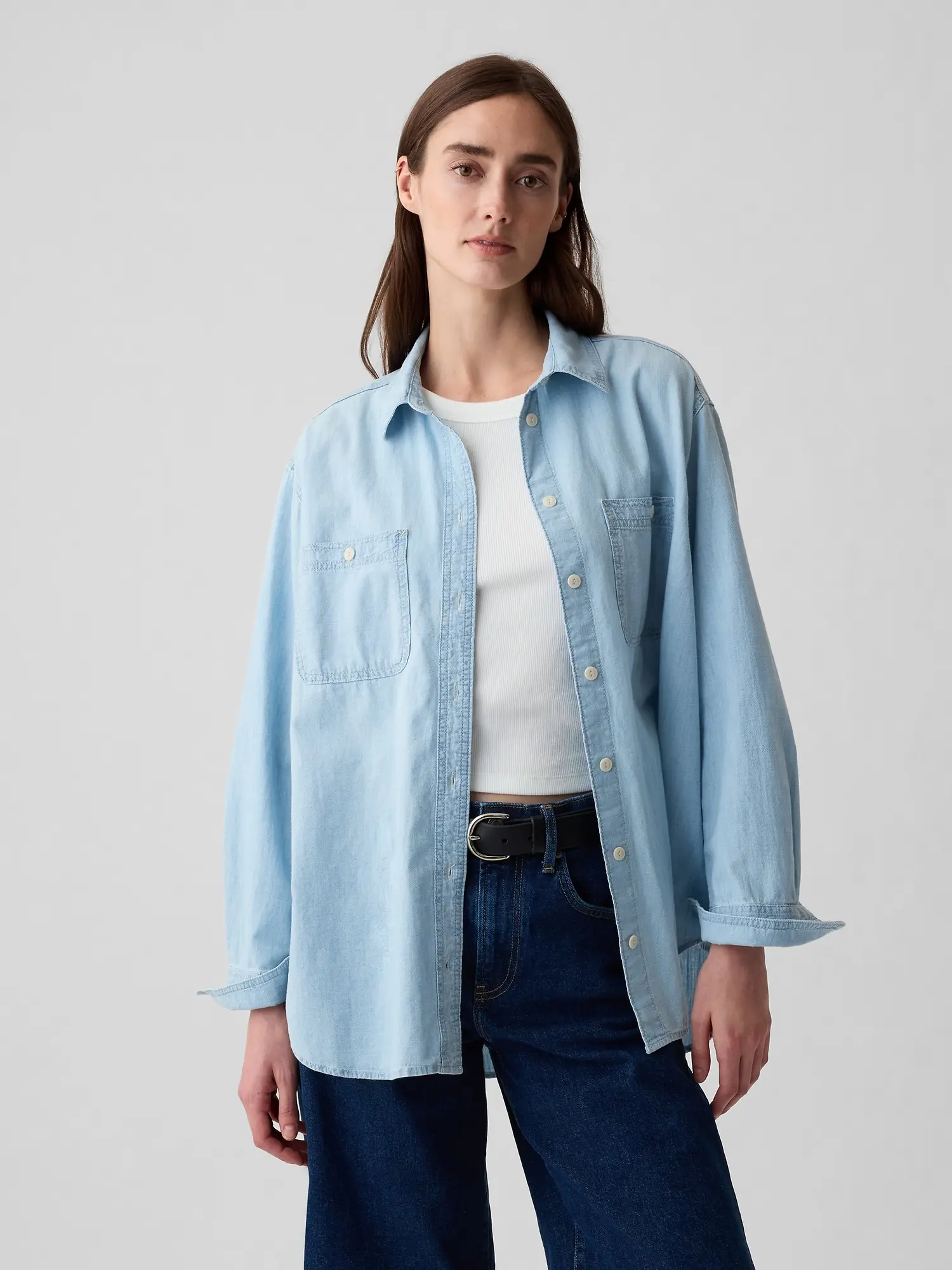 Gap Women's Chambray Denim Big Shirt Gap Women's Chambray Denim Big Shirt