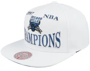 Mens Mitchell & Ness NBA 97 CHAMP FLIPSIDE SNAPBACK HWC BULLS