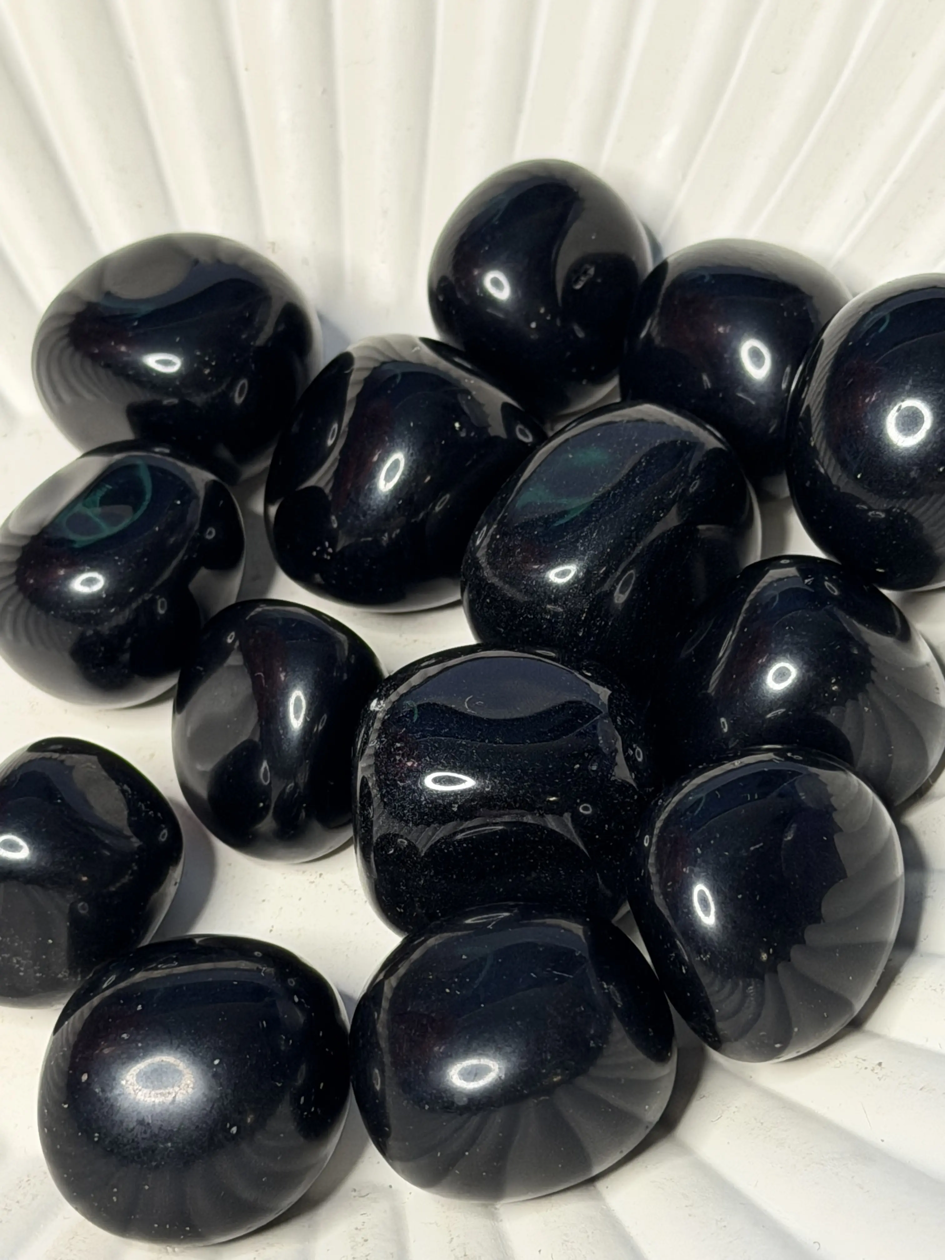 Natural Black Obsidian Volcanic Glass Crystals, Spiritual Use Natural Crystal Decorations for Jewelry Accessories & Derivatives