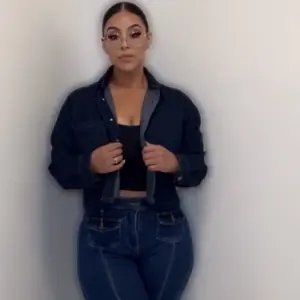 Dark Blue Jean Jacket - Classic Style with Pockets and Button Closure