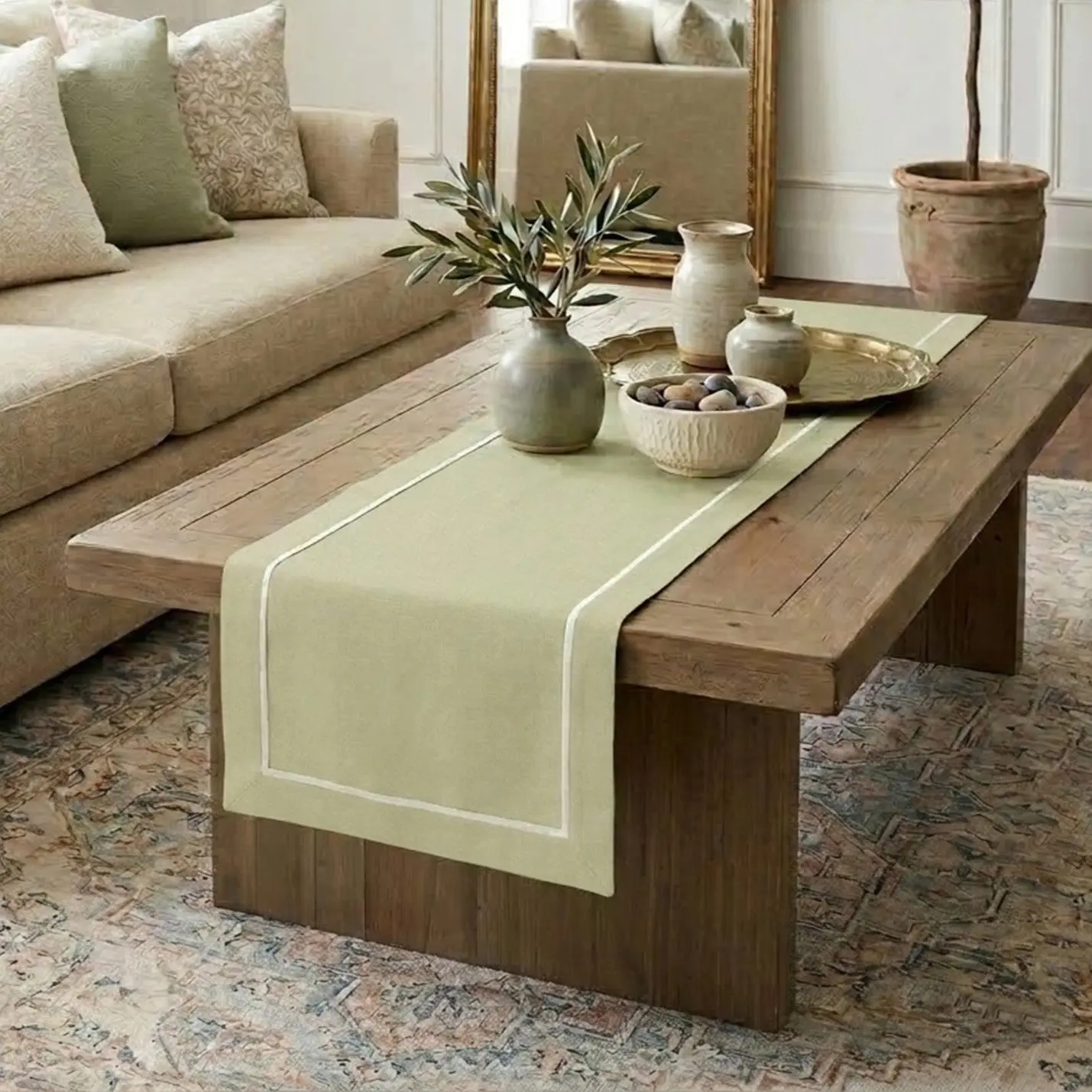 Solino Home Kensington Table Runner - Household Textile Kitchen Linen with Variety of Style Options