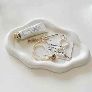Unique Cloud Shaped Jewelry Dish Tray, 1 Count Ceramic Ring Storage Holder, Jewelry Storage Tray for Home Bedroom without Jewelry, Jewelry Organizer