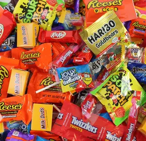 Chocolate and Candy Variety Pack - 2 LB Assorted Chocolate Candy Bulk -  Bulk Candies Bag CandyMix - Individually Wrapped Candies and Chocolates - Variety CandyBag