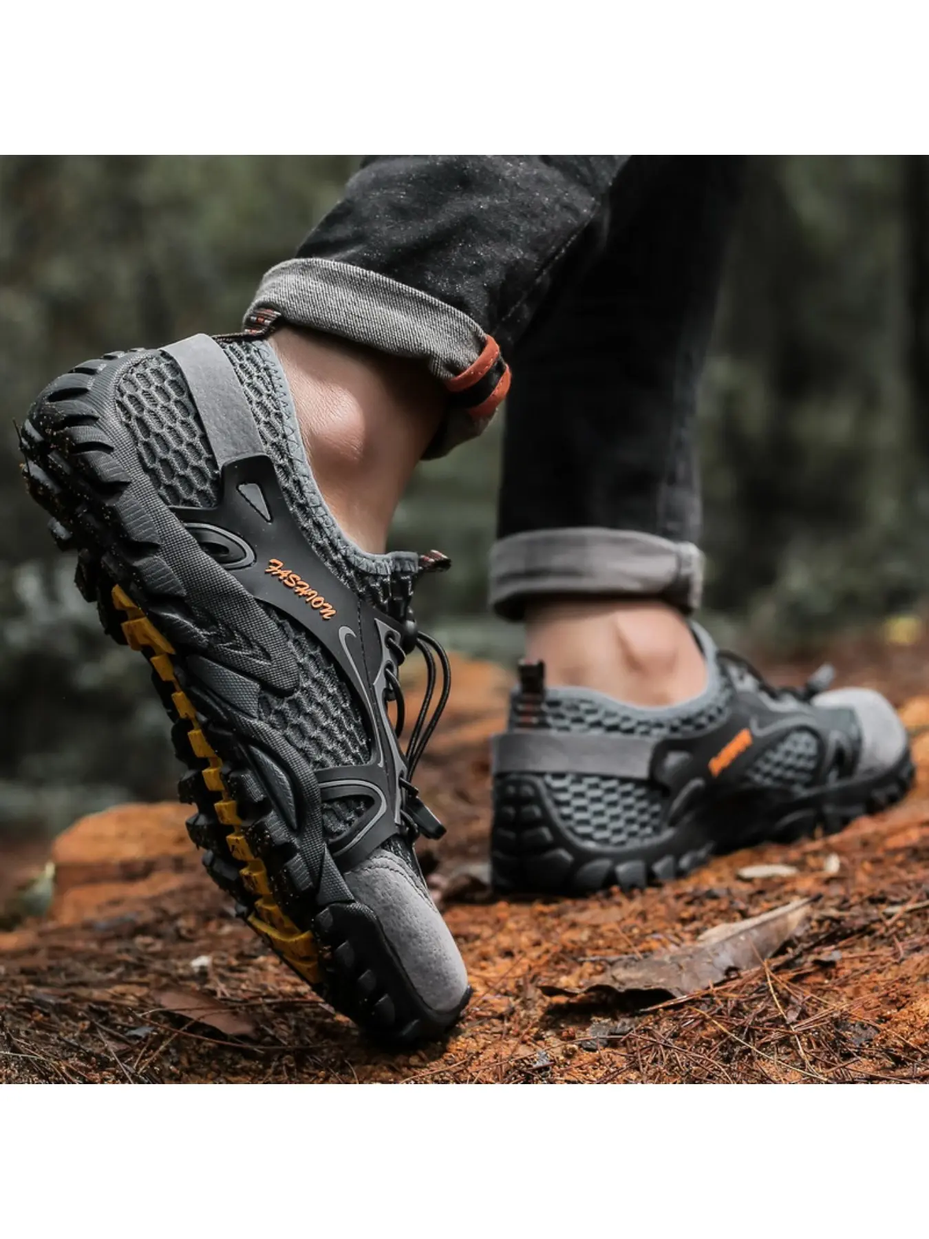 A pair of men's outdoor wading canyoning shoes, breathable and quick-drying mesh, non-slip and wear-resistant, suitable for beach, outdoor and water sports casual wear, Durable Outdoor Hiking, Hike Footwear
