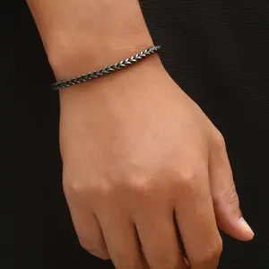 1 Piece of Minimalist Punk Style Square Black Cuban Chain Stainless Steel Men's Bracelet Hip-hop Party Accessory