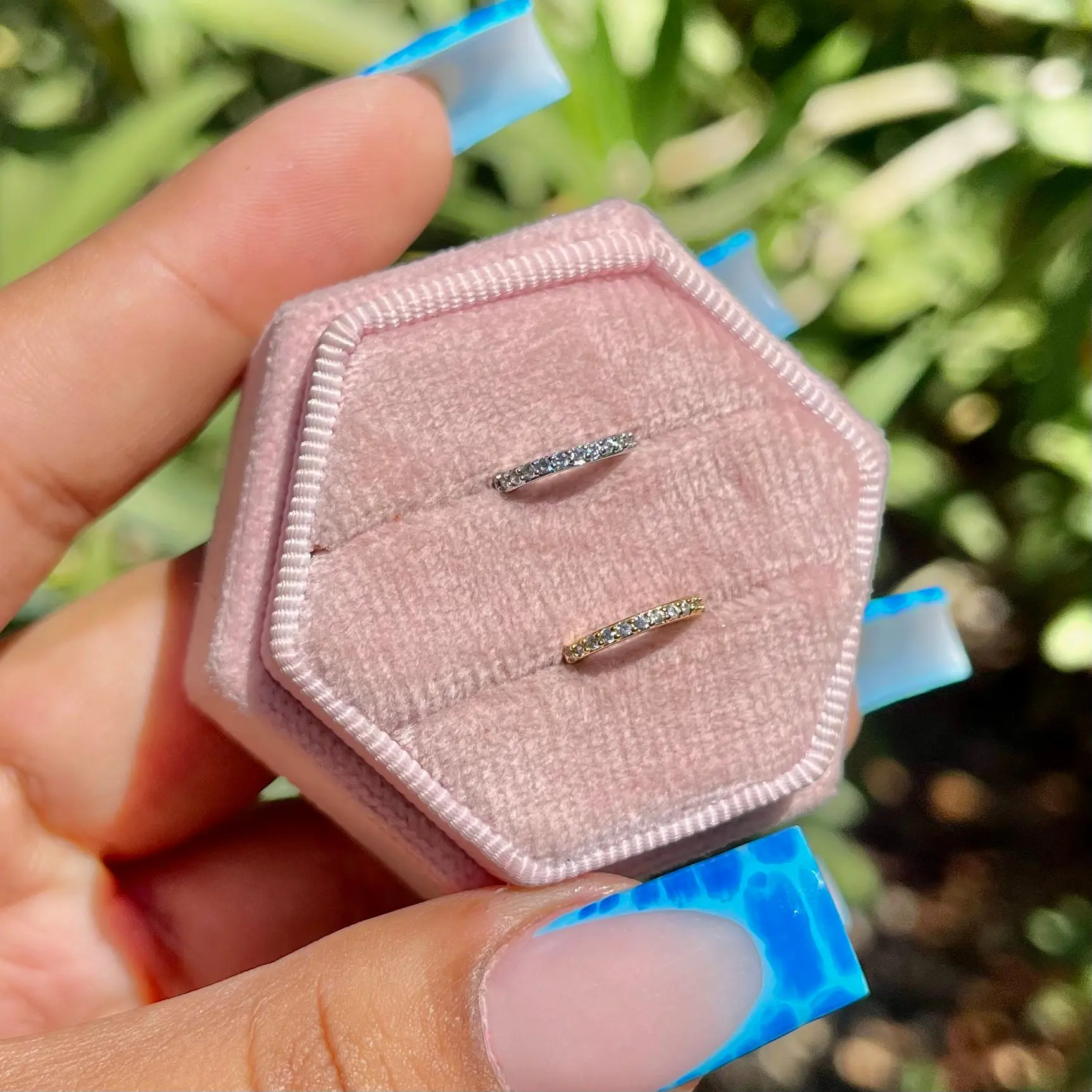Single Lined Hoop