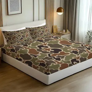 3Pcs Army Green Camo Bedding Set Full Size,Duck Silhouette for Kids Teens Men Adult Room Decor,Hunting Camouflage Design Bedding Brown Fitted Sheet Set，Includes 1  Fitted Sheet and 2 Pillowcases