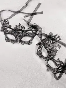 Hollow Out Lace Masks Set with Ribbon, Fashionable Masks for Women & Men, Costume Accessories for Party, Dance Party Style Mask, Halloween Costume Mask, Party Supplies