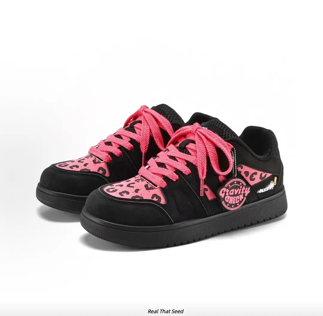 Black Suede Low Top Skate Shoes Pink Leopard Print Toe Thick Pink Flat Laces Badge Detail Casual Street Sneakers For Women Y2K Gothic
