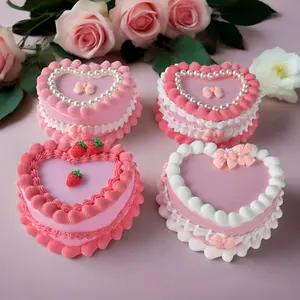 Love cream cake model jewelry box gift box with hand gift box heart-shaped pink double layer makeup gift box