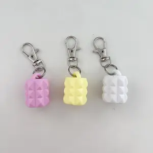 Key chain cap - bubble cap - lip gloss bracket for lip gloss and lipstick, Trendy Cute Keychain