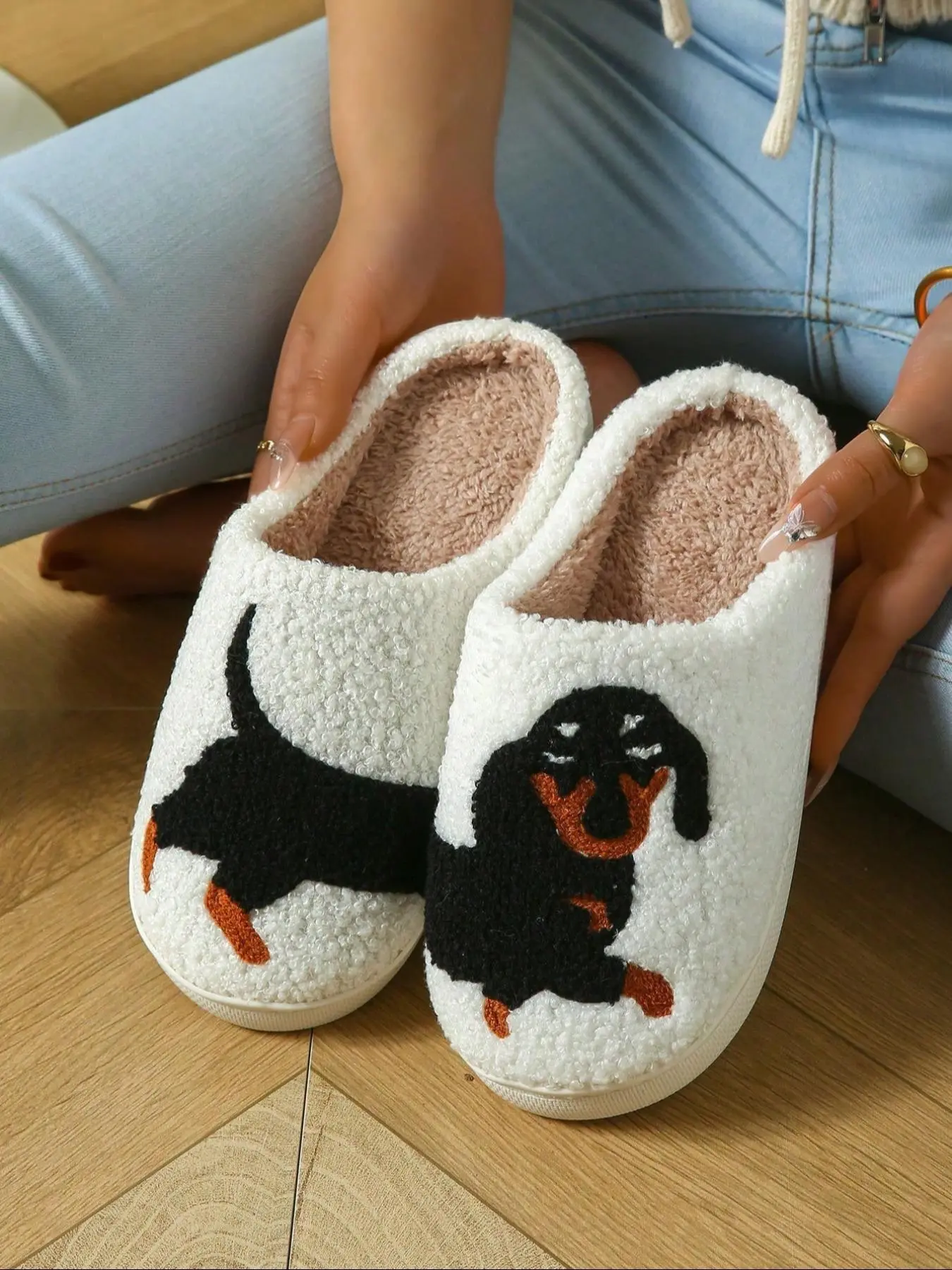 Women's Plush Embroidered Indoor Slippers, Fall Winter Warm Cotton Shoes, Non-Slip Rubber Sole, Unisex Casual Fashion Footwear