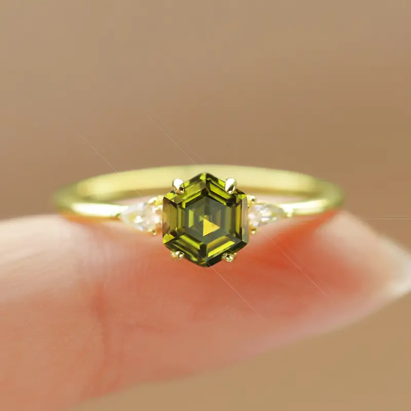 Elegant S925 Sterling Silver Peridot Stone Ring for Female Adults, a Modern Statement Piece with High Shine for Parties & Special Occasions, Juventus Jewelry Factory, Women's Fashion, Hexagonal, Daily