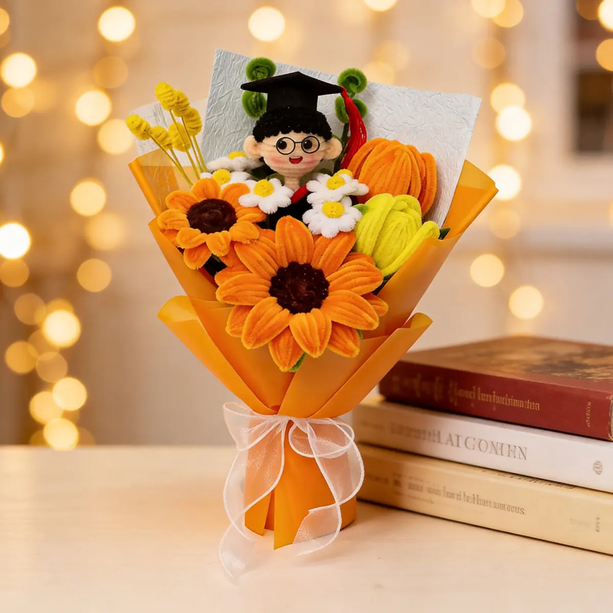 Exquisite Handcrafted Pipe Cleaner Flowers Bouquet nb20-1 - Bouquet-Shaped Artificial Sunflowers with Graduation Cap Miniature, Decorative Graduation Gift for Friends & Family