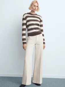 Mango High-Waisted Wide-Leg Jeans with Pockets - Stylish Comfortable Modern Denim for Casual Outings