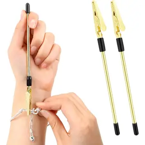 Bracelet Helper Tool to Put on Yourself, 2 Pcs Hand Bracelets Fasten Helper Alligator Clips for Women Fastening and Hooking Equipment for Jewelry Necklace Watch Clasps Ties Zippers