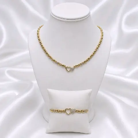LaYaiBoutique #2085 high quality 14k gold plated xoxo set.